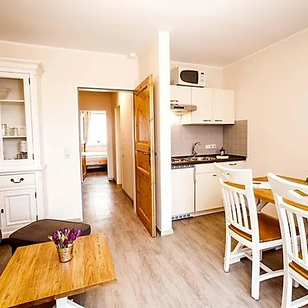 Kro Frieslandstern - Und 3*